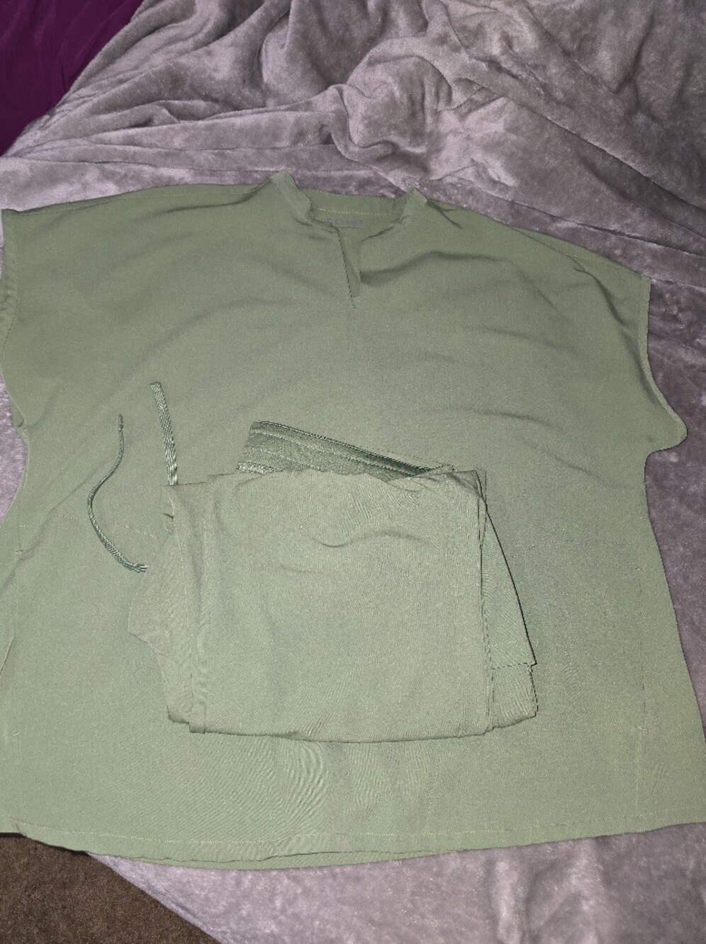 Mandala Womens Sage Green Scrub Set 2XL/2XLP